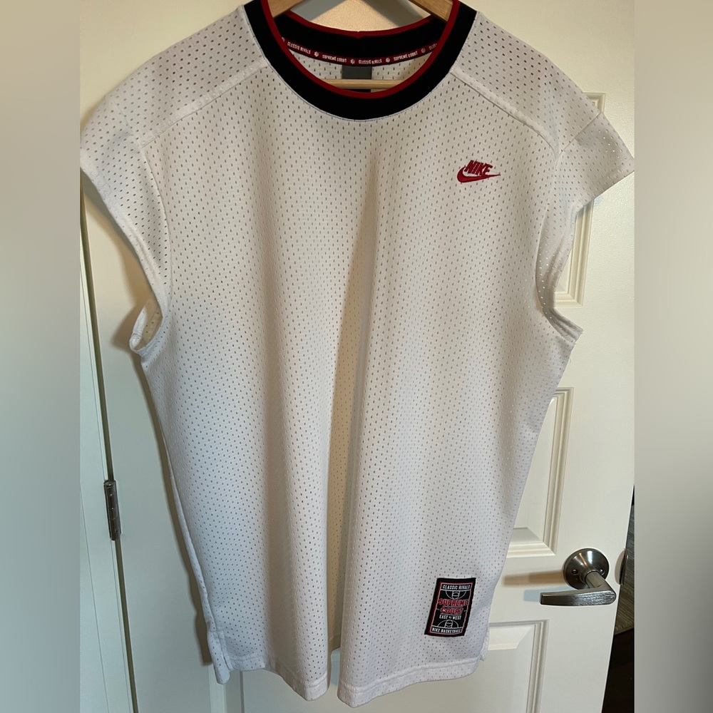 Vintage NIKE Men’s XL Basketball jersey